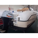 Barco QUICKSILVER 460 com o motor MARINER 40HP 4T. COM TRIME